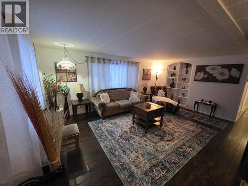 3962 Hagen Street, Terrace, BC - Indoor Photo Showing Living Room