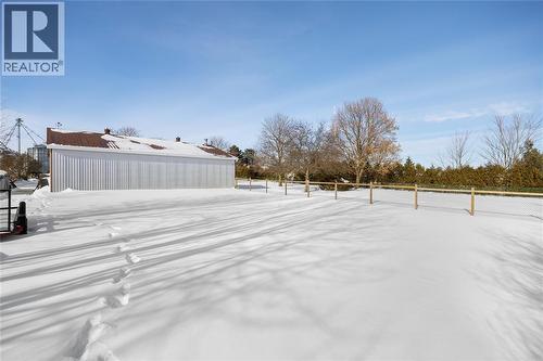 5328 Mandaumin Road, Plympton-Wyoming, ON - Outdoor