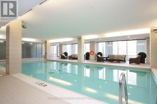 Indoor pool - 611 - 1 Bedford Road, Toronto, ON - Indoor Photo Showing Other Room With In Ground Pool
