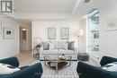 611 - 1 Bedford Road, Toronto, ON  - Indoor Photo Showing Living Room 