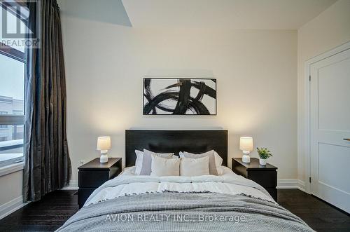 42 Causland Lane, Richmond Hill, ON - Indoor Photo Showing Bedroom