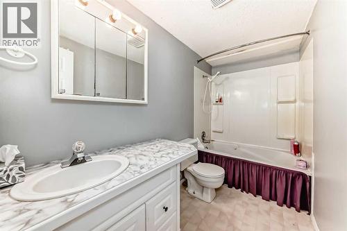 5209 46 Street, Rimbey, AB - Indoor Photo Showing Bathroom