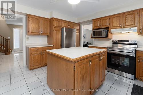 6005 Mountaingate Drive, Niagara Falls, ON - Indoor Photo Showing Kitchen