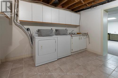 6005 Mountaingate Drive, Niagara Falls, ON - Indoor Photo Showing Laundry Room