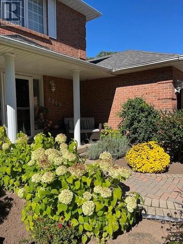 6005 Mountaingate Drive, Niagara Falls, ON - Outdoor