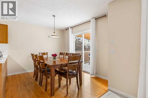 176 Cougar Ridge Circle Sw, Calgary, AB - Indoor Photo Showing Dining Room
