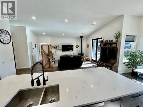 731 Parksville Street, Sicamous, BC - Indoor