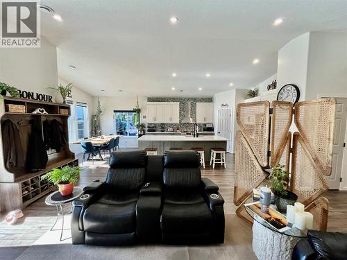 731 Parksville Street, Sicamous, BC - Indoor