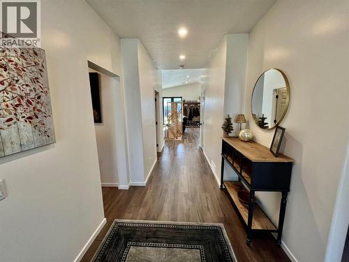 731 Parksville Street, Sicamous, BC - Indoor Photo Showing Other Room