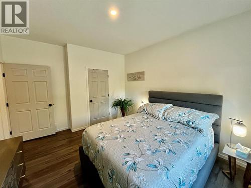731 Parksville Street, Sicamous, BC - Indoor Photo Showing Bedroom