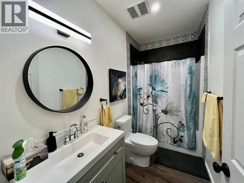 731 Parksville Street, Sicamous, BC - Indoor Photo Showing Bathroom