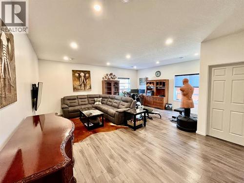 731 Parksville Street, Sicamous, BC - Indoor