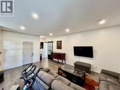 731 Parksville Street, Sicamous, BC - Indoor Photo Showing Basement