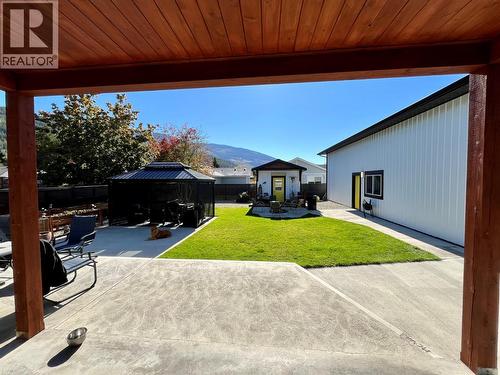 731 Parksville Street, Sicamous, BC - Outdoor With Exterior