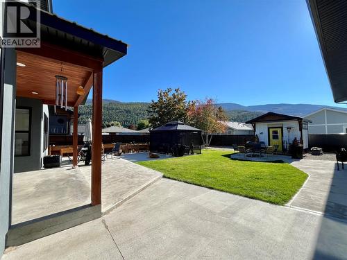 731 Parksville Street, Sicamous, BC - Outdoor
