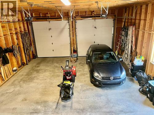 731 Parksville Street, Sicamous, BC - Indoor Photo Showing Garage