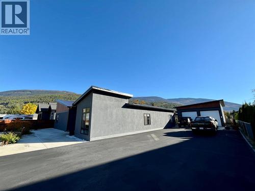 731 Parksville Street, Sicamous, BC - Outdoor