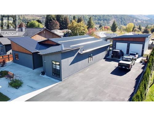 731 Parksville Street, Sicamous, BC - Outdoor