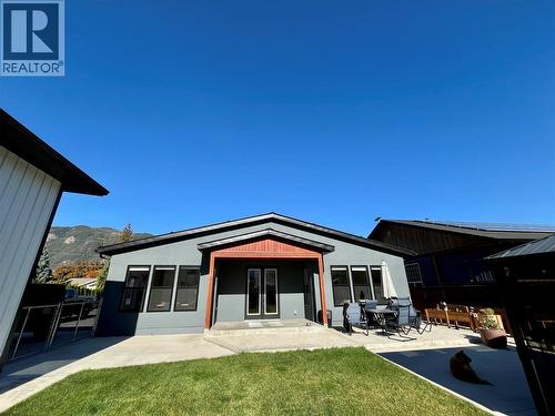 731 Parksville Street, Sicamous, BC - Outdoor