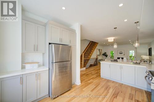 2 - 111 Wilson Street E, Hamilton, ON - Indoor Photo Showing Kitchen