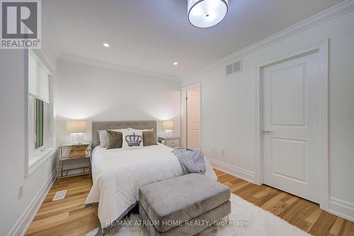 2 - 111 Wilson Street E, Hamilton, ON - Indoor Photo Showing Bedroom