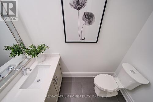 2 - 111 Wilson Street E, Hamilton, ON - Indoor Photo Showing Bathroom