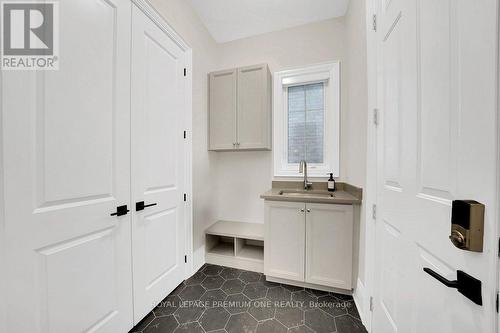104 Greville Street, Vaughan, ON - Indoor Photo Showing Other Room