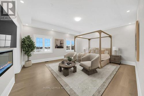 104 Greville Street, Vaughan, ON - Indoor Photo Showing Living Room With Fireplace