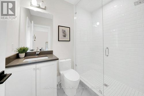 104 Greville Street, Vaughan, ON - Indoor Photo Showing Bathroom