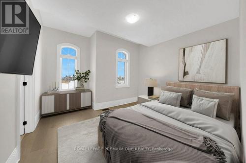 104 Greville Street, Vaughan, ON - Indoor Photo Showing Bedroom