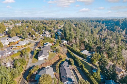 1770 Jay Bell Trail, Qualicum Beach, BC 