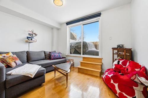 Salon - 7177 Boul. St-Michel, Montréal (Villeray/Saint-Michel/Parc-Extension), QC - Indoor