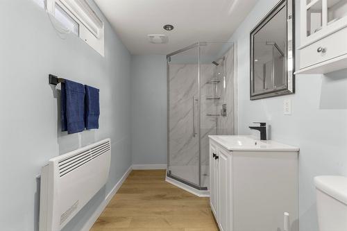 Salle de bains - 225 Boul. De L'Île, Pincourt, QC - Indoor Photo Showing Bathroom