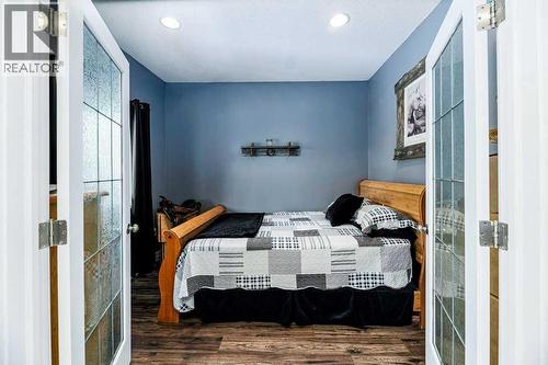 462054 11 Range Road Range, Westerose, AB - Indoor Photo Showing Bedroom