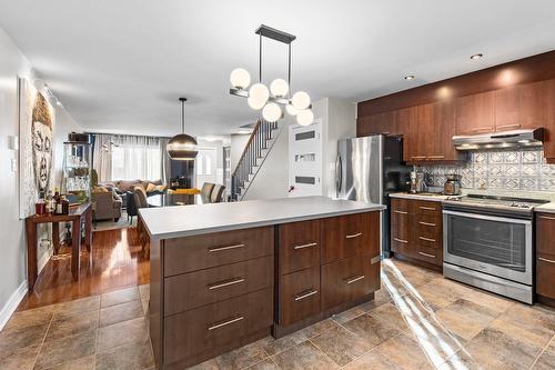 Cuisine - 686 Rue Marie-Derome, Saint-Jean-Sur-Richelieu, QC - Indoor Photo Showing Kitchen With Upgraded Kitchen