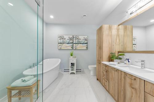 Salle de bains - 201-180 34E Rue O., Venise-En-Québec, QC - Indoor Photo Showing Bathroom