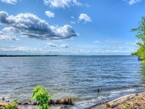 Bord de l'eau - 201-180 34E Rue O., Venise-En-Québec, QC - Outdoor With Body Of Water With View