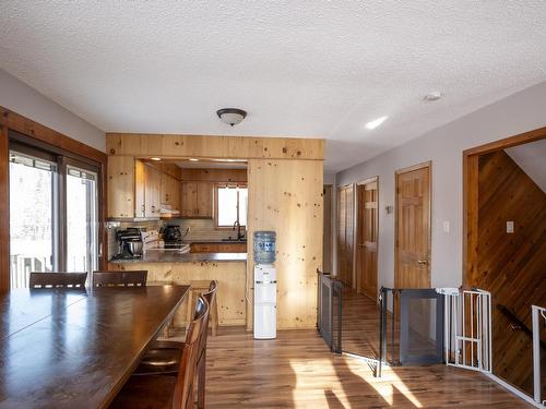 6636 Dawson Rd, Thunder Bay, ON - Indoor Photo Showing Dining Room