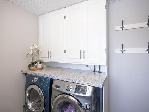 6636 Dawson Rd, Thunder Bay, ON - Indoor Photo Showing Laundry Room