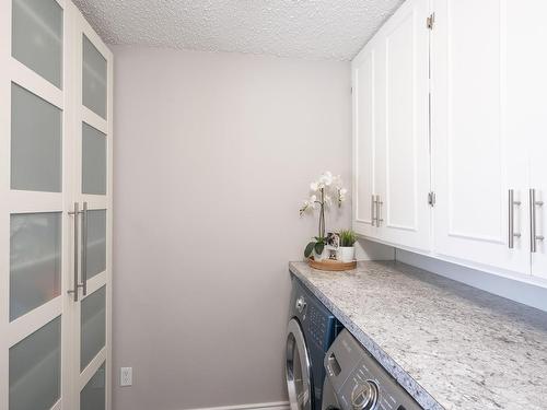 6636 Dawson Rd, Thunder Bay, ON - Indoor Photo Showing Laundry Room