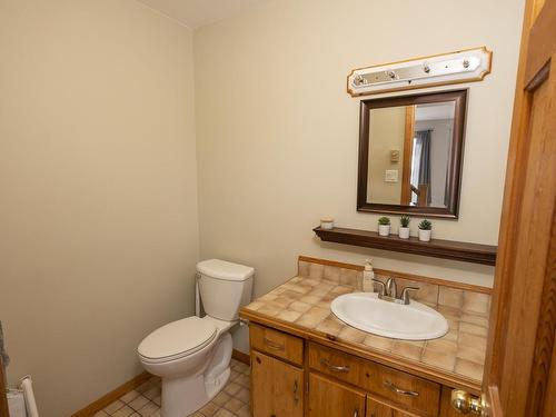 6636 Dawson Rd, Thunder Bay, ON - Indoor Photo Showing Bathroom
