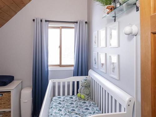 6636 Dawson Rd, Thunder Bay, ON - Indoor Photo Showing Bedroom