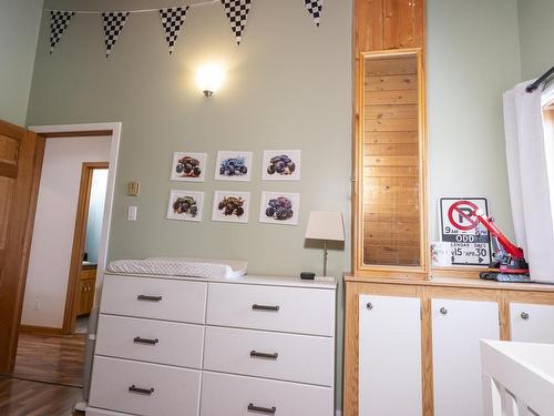 6636 Dawson Rd, Thunder Bay, ON - Indoor