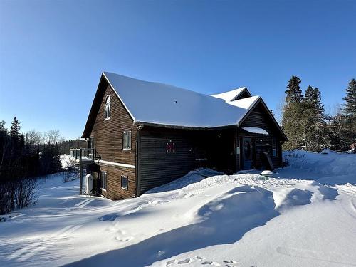 446 Carlton Road, Kenora, ON - Outdoor