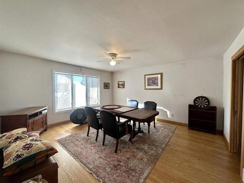 446 Carlton Road, Kenora, ON - Indoor Photo Showing Dining Room