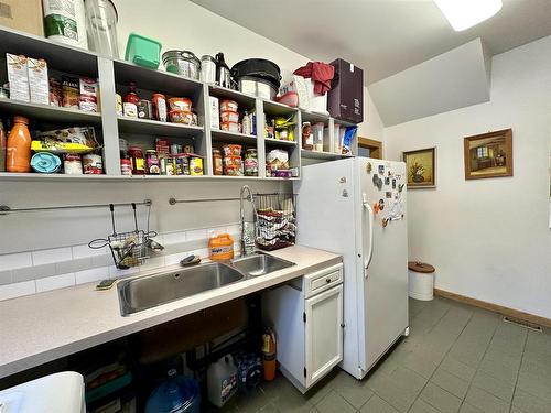 446 Carlton Road, Kenora, ON - Indoor