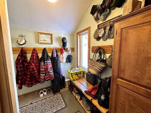 446 Carlton Road, Kenora, ON - Indoor Photo Showing Other Room