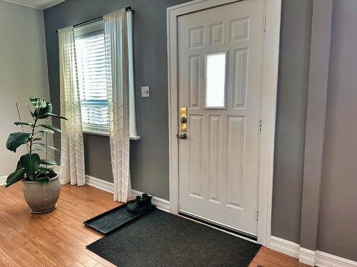 130 Pine Street, Thunder Bay, ON - Indoor Photo Showing Other Room