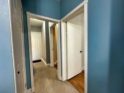 130 Pine Street, Thunder Bay, ON - Indoor Photo Showing Other Room