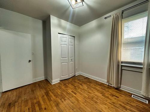 130 Pine Street, Thunder Bay, ON - Indoor Photo Showing Other Room